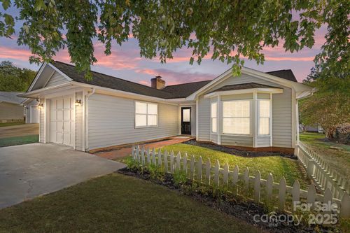 2912 Peachwood Ct, Fort Mill, SC, 29715-8306 | Card Image