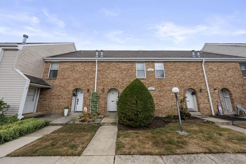 apt-d-134 W Ticonderoga Dr, Westerville, OH, 43081-1385 | Card Image