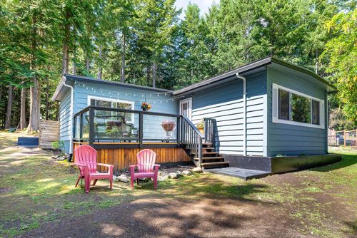 531 Arbutus Dr, Mayne Island, BC, V0N2J1 | Card Image