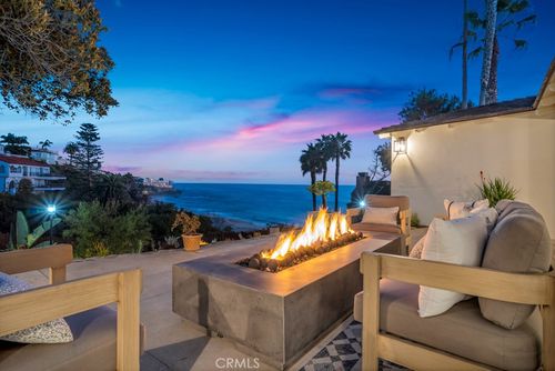 10 Camel Point Dr, Laguna Beach, CA, 92651-6988 | Card Image