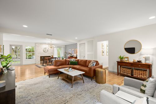 8600 Azalea Trl, Austin, TX, 78759-7501 | Card Image