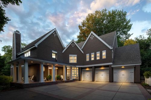 9550 Foxford Rd, Chanhassen, MN, 55317-8681 | Card Image