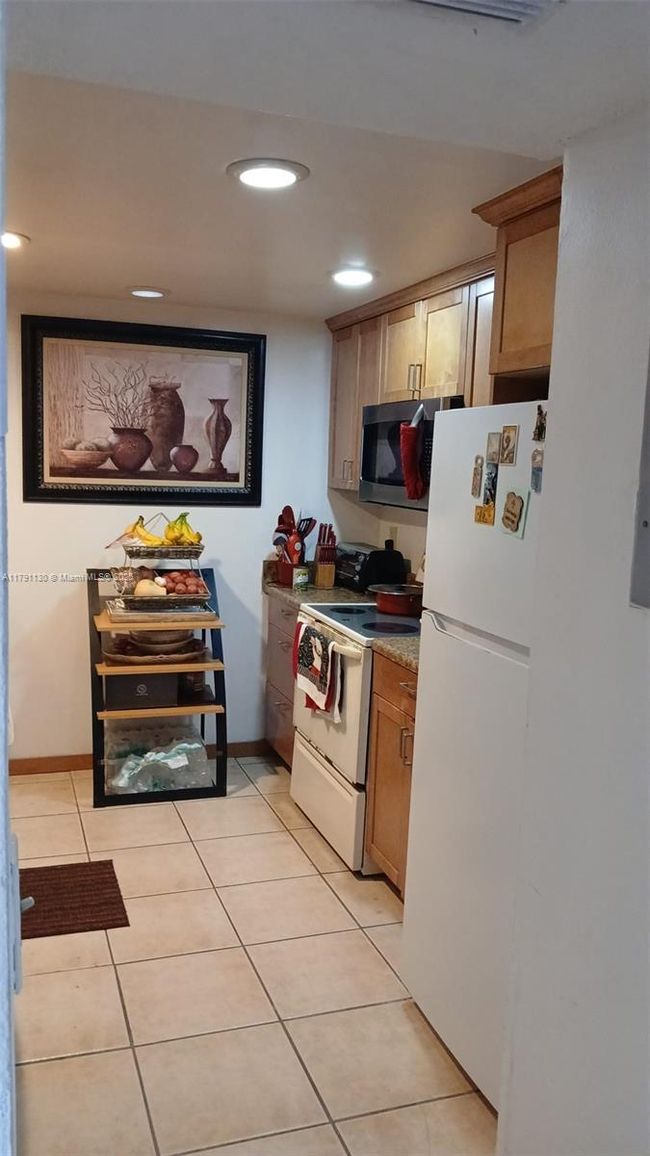 APT-313 - 8240 Sw 210 Th St, Condo with 1 bedrooms, 1 bathrooms and null parking in Cutler Bay FL | Image 6