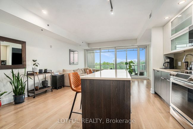 701 - 98 Richmond Rd, Condo with 2 bedrooms, 2 bathrooms and null parking in Ottawa ON | Image 6