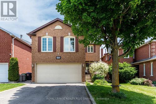 1520 Roseway Dr, Mississauga, ON, L5M5M5 | Card Image