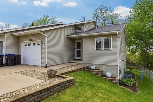 1428 Kodiak Ct, Coralville, IA, 52241-1379 | Card Image