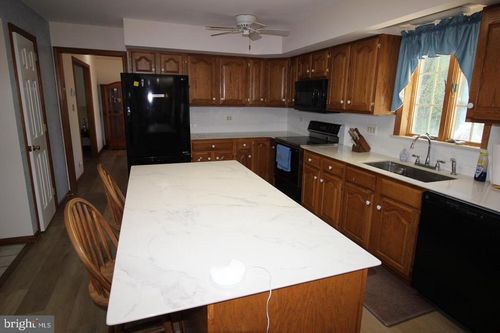 4101 Club House Dr, MECHANICSBURG, PA, 17050-9120 | Card Image