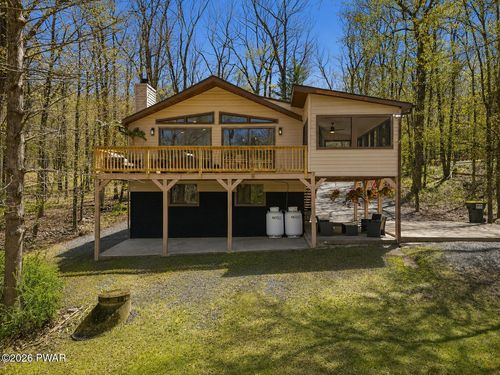 330 Surrey Dr, Hawley, PA, 18428 | Card Image