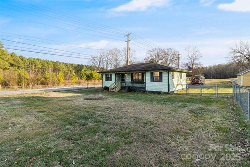 90 2nd St Se, Catawba, NC, 28609-9090 | Card Image