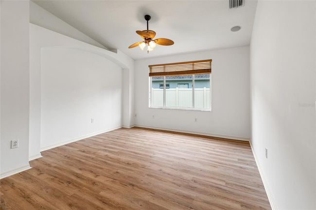 Living Room | Image 11