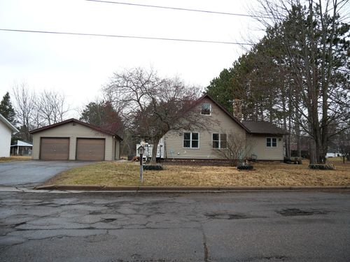 718 E 9th St S, LADYSMITH, WI, 54848-2371 | Card Image