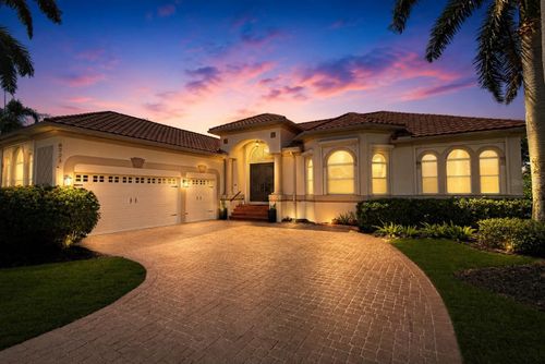 8723 S Lake Cir, FORT MYERS, FL, 33908-5609 | Card Image