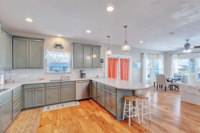 126 Driftwood Rd, House other with 4 bedrooms, 3 bathrooms and 2 parking in Freeport TX | Image 19