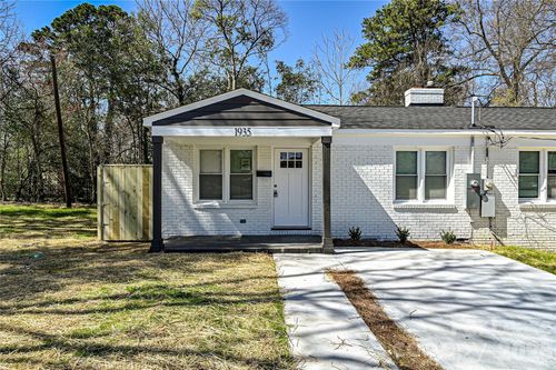 1935 Irma St, Charlotte, NC, 28216-4819 | Card Image