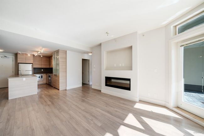 111 - 3606 Aldercrest Dr, Condo with 1 bedrooms, 2 bathrooms and 1 parking in North Vancouver BC | Image 6