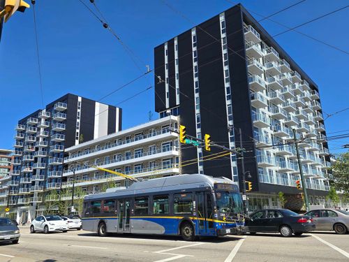363-5189 Earles St, Vancouver, BC, V5R3S2 | Card Image