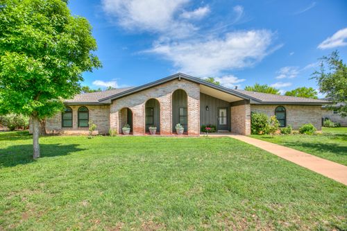 2714 Alta Vista Ln, San Angelo, TX, 76904-7452 | Card Image