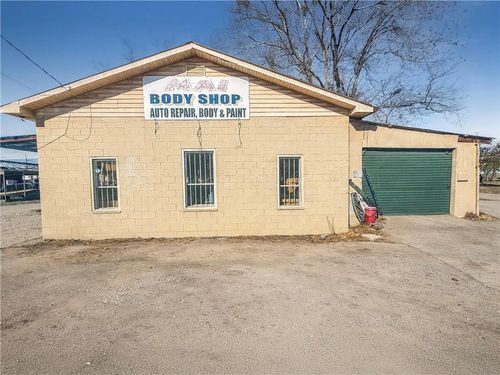 1410 Westside Dr, Gainesville, GA, 30501-6128 | Card Image