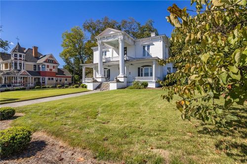 308 S Main St, Reidsville, NC, 27320-3816 | Card Image