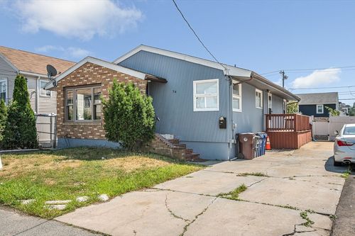74 Gage Ave, Revere, MA, 02151-2020 | Card Image