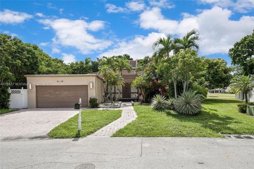 8049 Buttonwood Cir, Tamarac, FL, 33321-2119 | Card Image