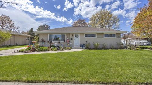 3718 S 12th Place, Sheboygan, WI, 53081 | Card Image