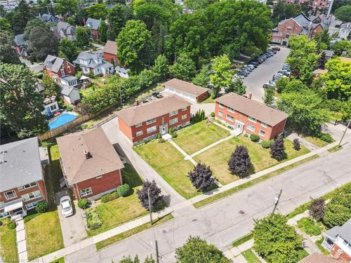 279 Herbert St, Waterloo, ON, N2J1V3 | Card Image