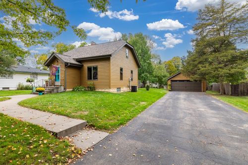 525 N Fremont St, River Falls, WI, 54022-1409 | Card Image