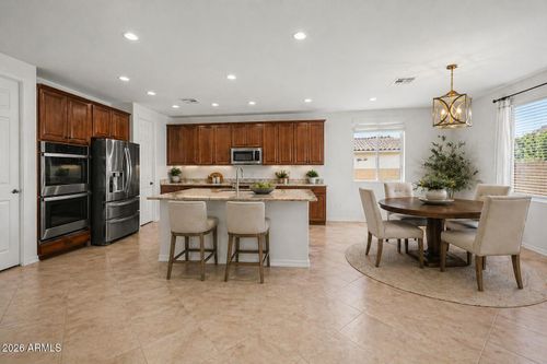 12542 W Krall Ct, Glendale, AZ, 85307-1936 | Card Image
