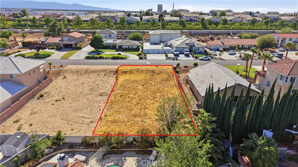 Land in Victorville