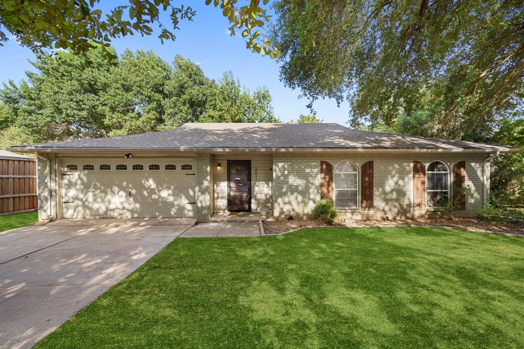 Rush Valley Ct, Arlington, TX 76016