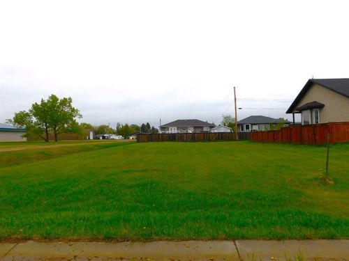 301 Niblock Street, Bawlf, AB, T0B0J0 | Card Image