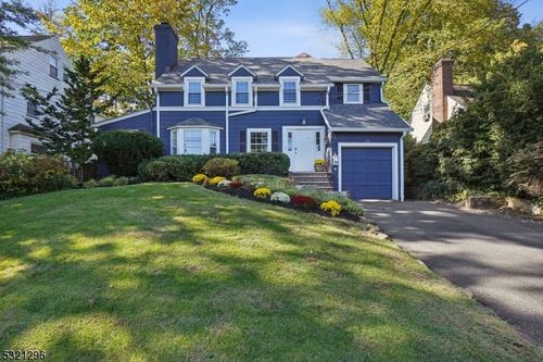 25 Woodland Rd, Short Hills, NJ, 07078-2450 | Card Image