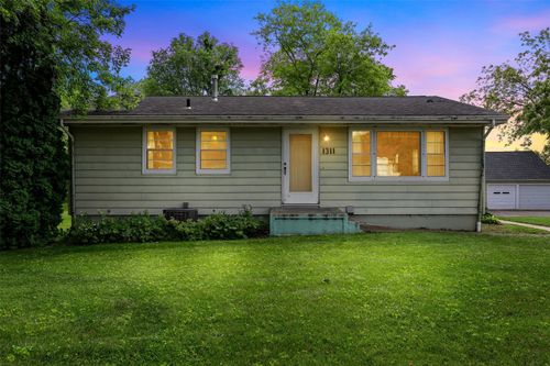 1311 Main St, Ely, IA, 52227-9789 | Card Image
