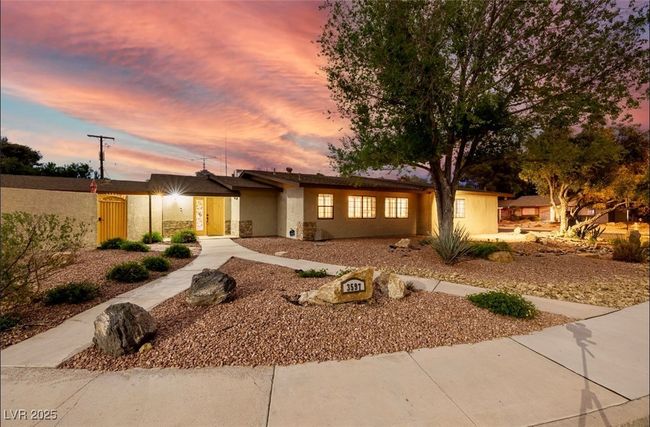3597 Cochise Ln, House other with 4 bedrooms, 4 bathrooms and null parking in Las Vegas NV | Image 40