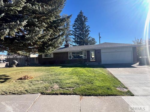155 Lincoln Dr, Idaho Falls, ID, 83401-4116 | Card Image