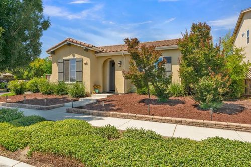 631 Livingston Ave, King City, CA, 93930-3776 | Card Image