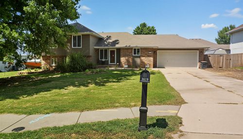 3619 W El Castile St, Springfield, MO, 65807-5453 | Card Image