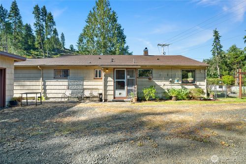 124 Endresen Road, Hoquiam, WA, 98550 | Card Image