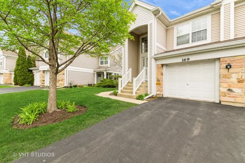 169 Concord Ln, Carol Stream, IL, 60188-2696 | Card Image