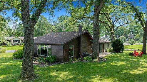 104 N Terrace Park Dr, BYRON, IL, 61010-9520 | Card Image
