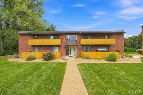 a-1190 Calley Dr, Saint Louis, MO, 63125-3509 | Card Image