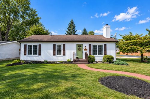 802 Rose Ave, Kouts, IN, 46347-9413 | Card Image