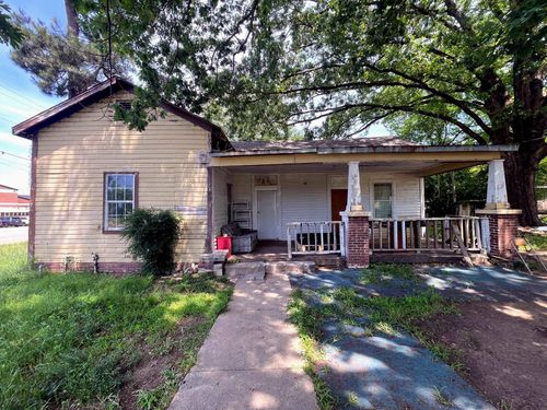 218 W Ash, Carthage, TX, 75633 | Card Image