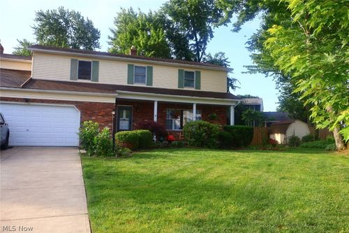 7723 Princeton Pl, Middleburg Heights, OH, 44130-7029 | Card Image