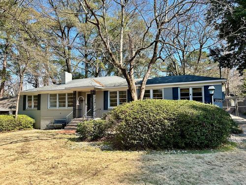 2010 Wells Dr, Columbus, GA, 31906-1531 | Card Image