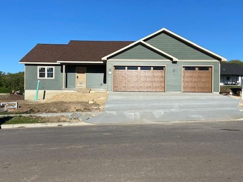 401 Roosevelt St, BARABOO, WI, 53913-2996 | Card Image