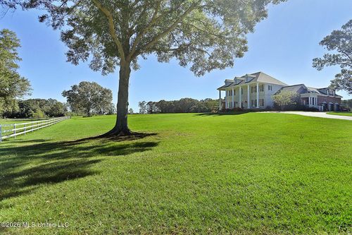 1735 Alana Dr, Terry, MS, 39170-8594 | Card Image