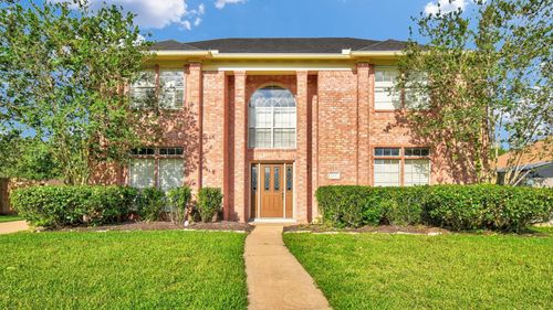 244 Plum Cir, Lake Jackson, TX, 77566-4812 | Card Image