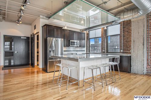 apt-501-902 Dodge St, Omaha, NE, 68102-1122 | Card Image